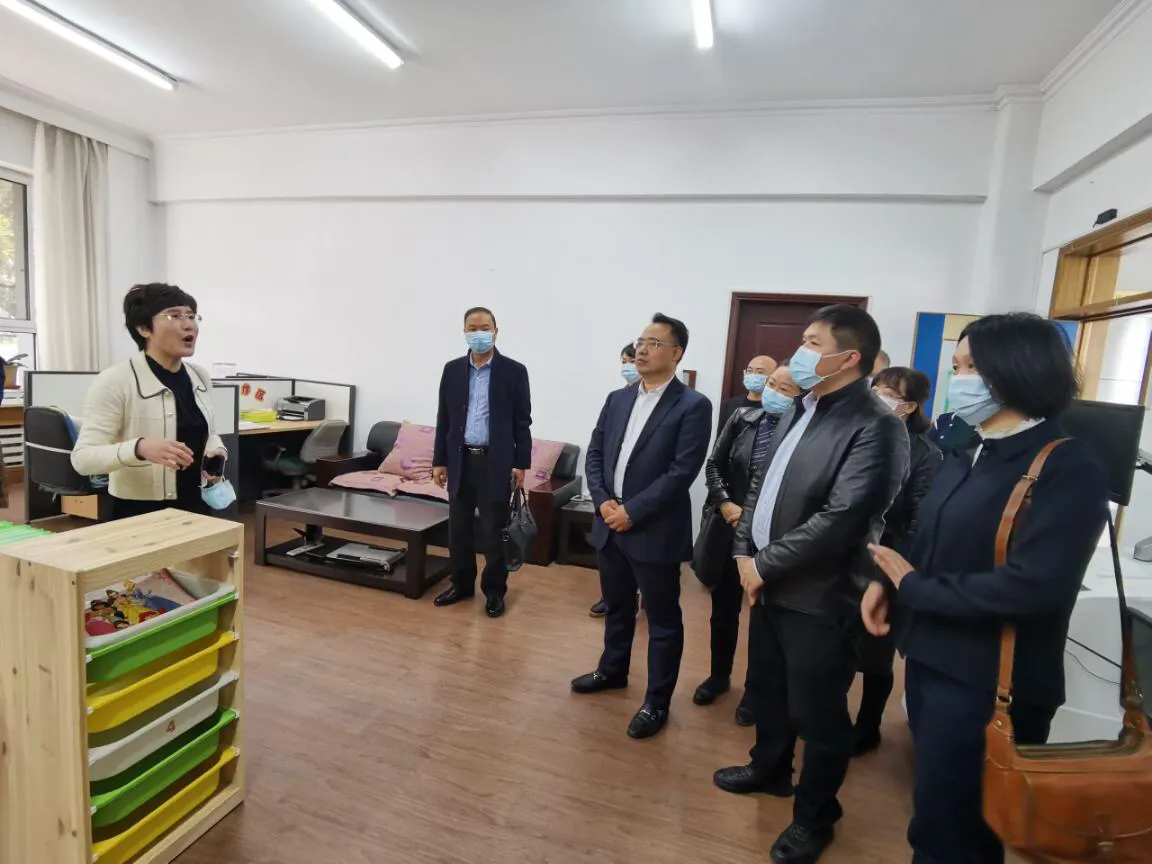 六枝特区教育考察团到甘井子区开展交流学习