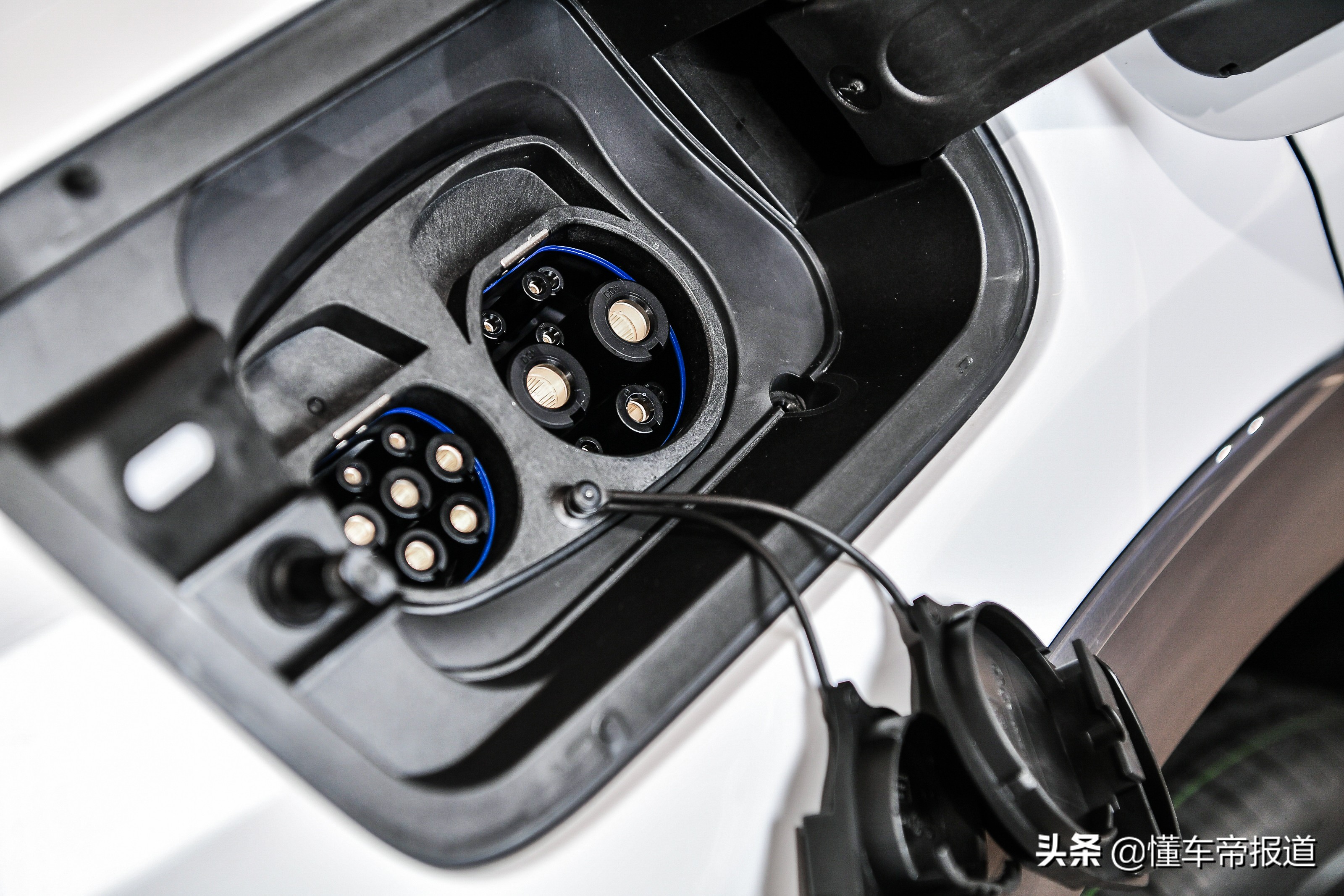 新车 | 比Q5L实用！奥迪Q5 e-tron电动SUV发布，提供大6座/7座布局
