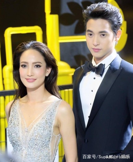 taew公开晒出与男友合照,有一种爱情叫做taew和ton!