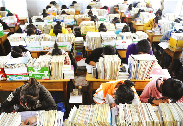 史上最难高考数学卷，全国平均分26分，北京17分，真正的地狱高考