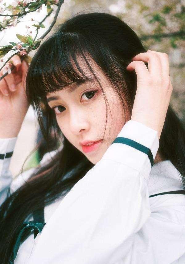 喜欢你的女生都有四个特征,看你身边有没有