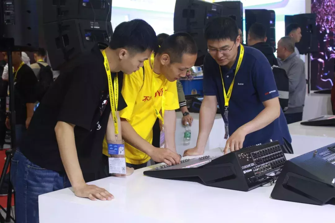 国内外品牌齐使浑身解数 GETshow首日直击音频产品