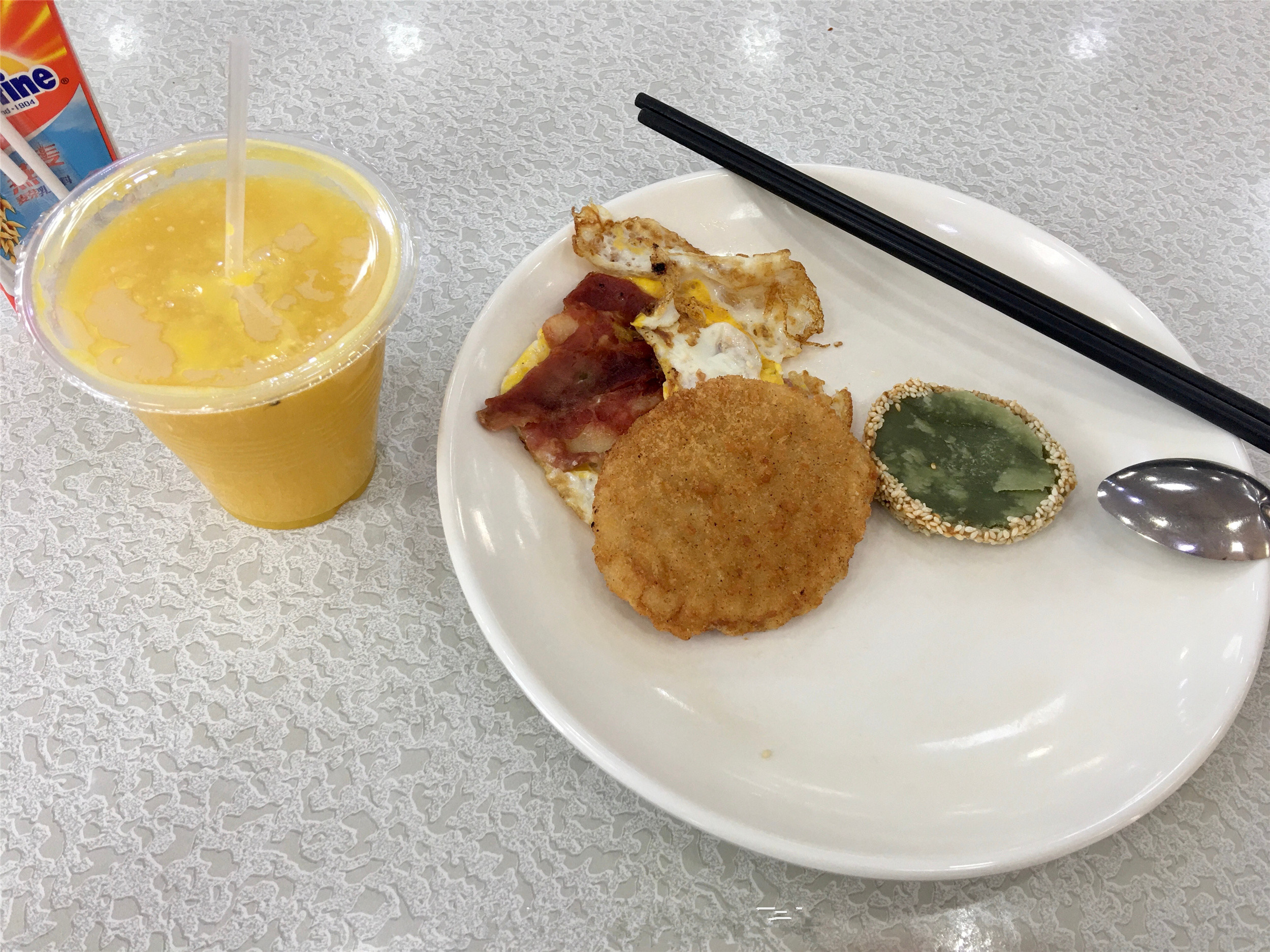 厦门大学食堂有多好？中式大厨做盘菜6元，米饭免费10年，值了