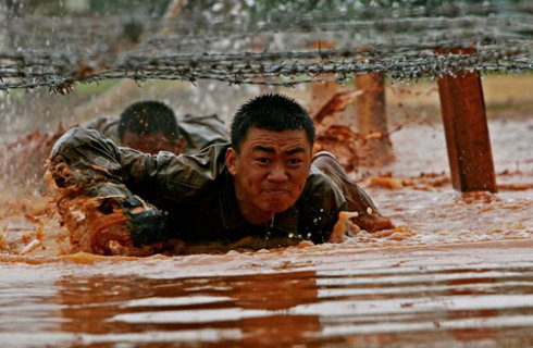 士兵突击高清电视剧(在观众心目中,至今无法被超越,《士兵突击》有何