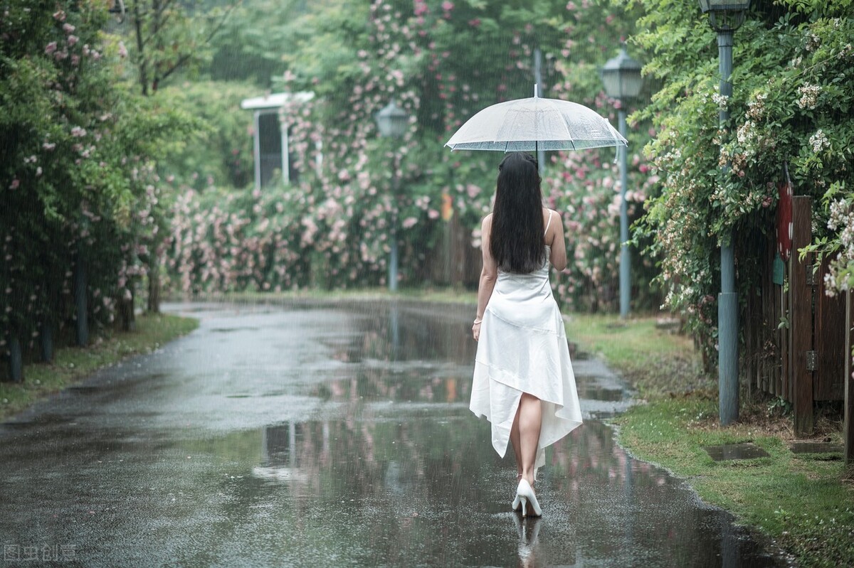 晴朗的英语怎么(me)读（天气晴朗的英语怎(zen)么读）-悠嘻资讯网(wang)