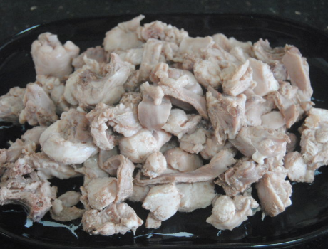 兔肉23块钱一斤，教你红烧做法，3个步骤去除土腥味，鲜嫩多汁