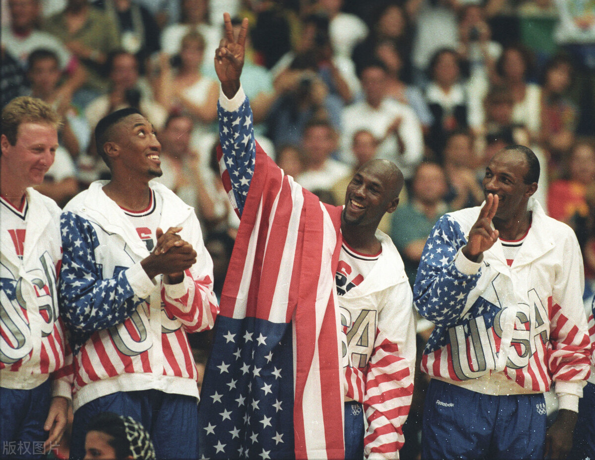 美国男篮梦之队奥运会比赛视频(「奥运经典时刻」1992美国男篮唯一永恒梦之队)