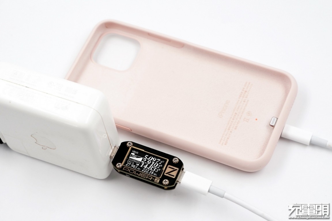 iPhone续航最佳搭档，iPhone 11 Pro Smart Battery Case开箱评测