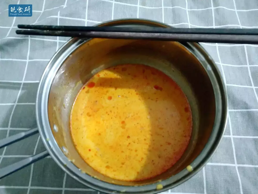 传说中的世界第一泡面真好吃么?百盛厨超有特色的两款泡面测评