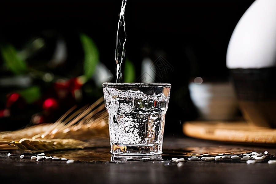 酒问｜如何判断酒质的优劣？几招教你鉴别好酒