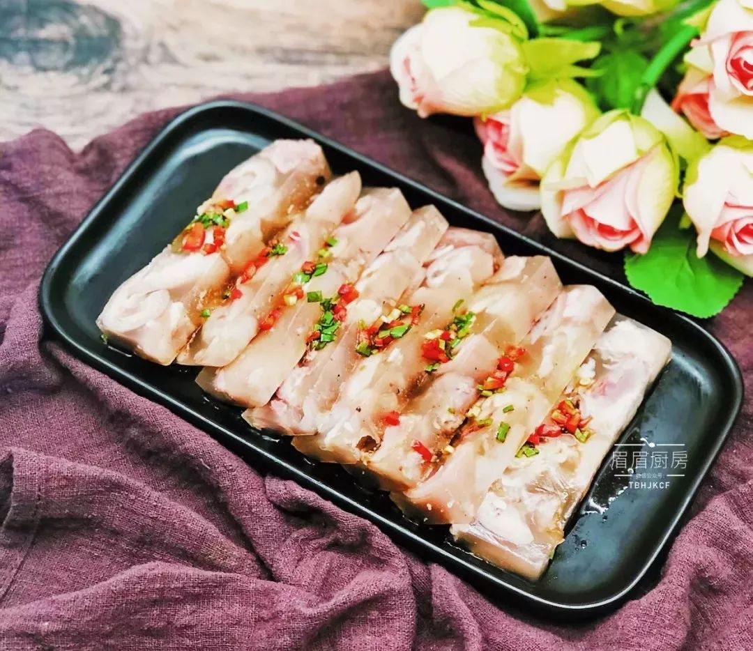 猪蹄好吃毛难去？肉铺老板告诉我4个去毛小妙招，轻松处理又干净