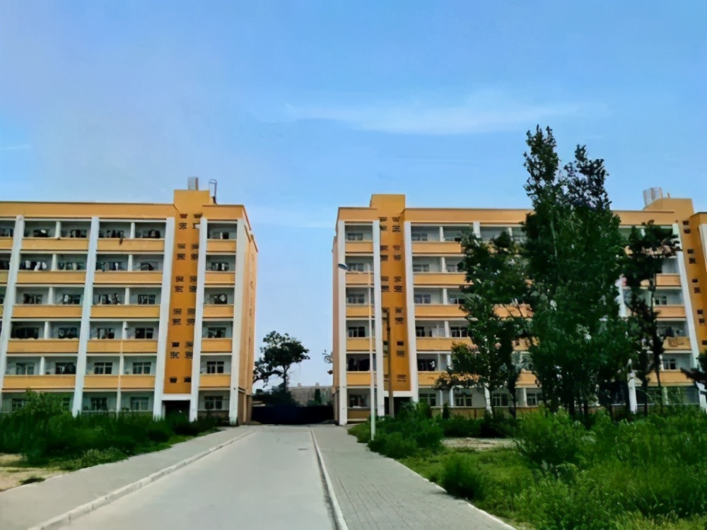 郑州时代科技中等专业学校打造“文化+技能”人才培养模式