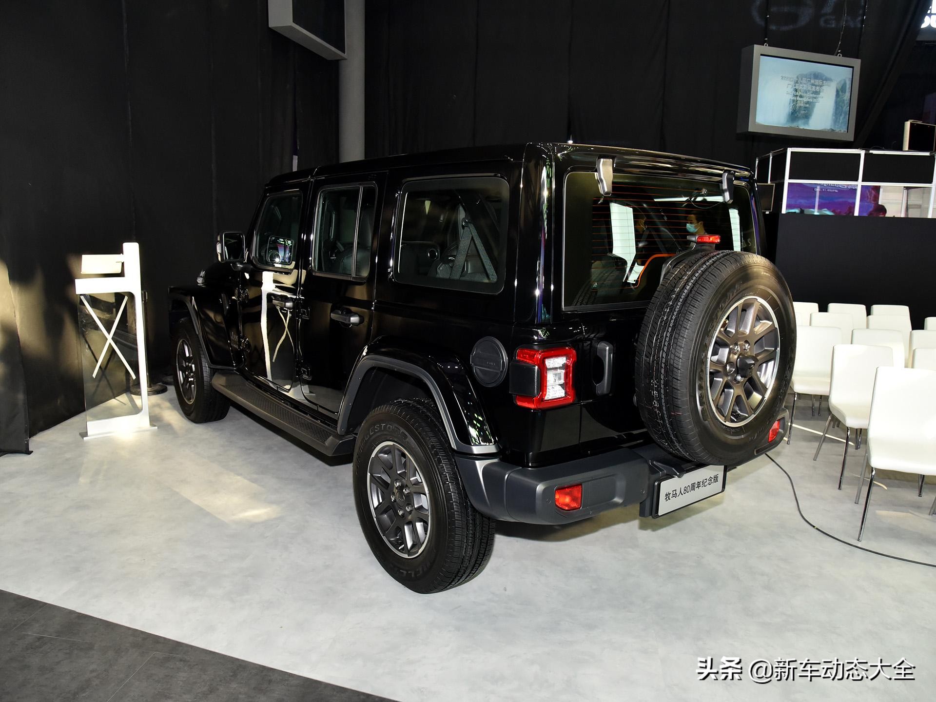 2.0T高达400牛·米，进口越野SUV，3米轴距硬汉四驱，实拍牧马人