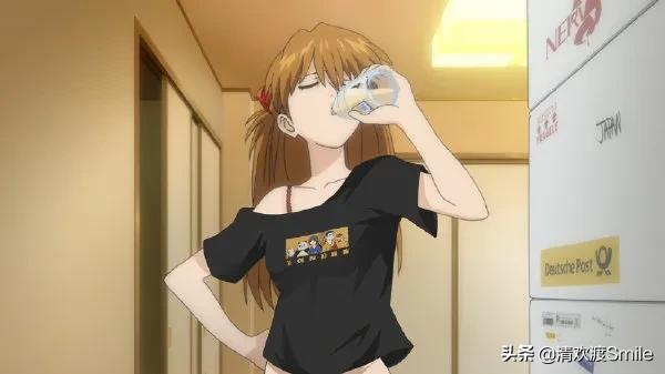 女友买了条性感蛇皮丝袜，结果晚上我没控制住...