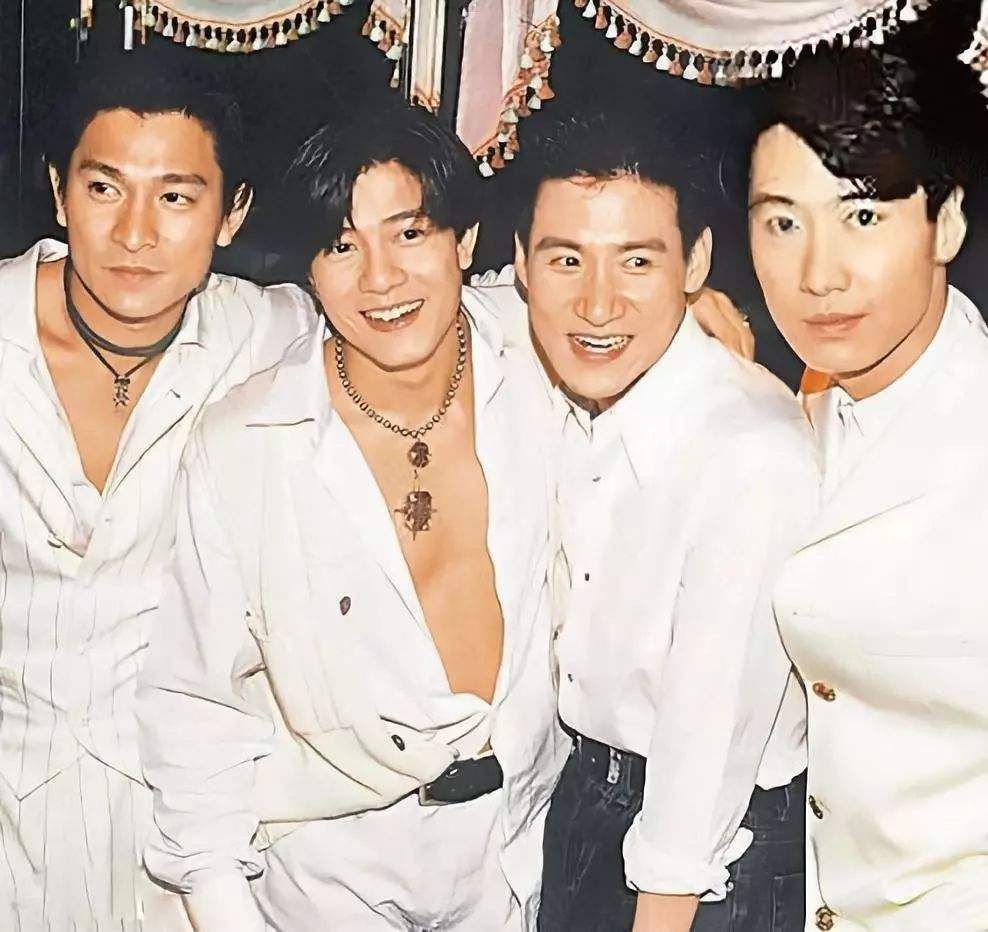 当年为了对抗周星驰，王晶找来了四大天王，片子虽“烂”却能大赚