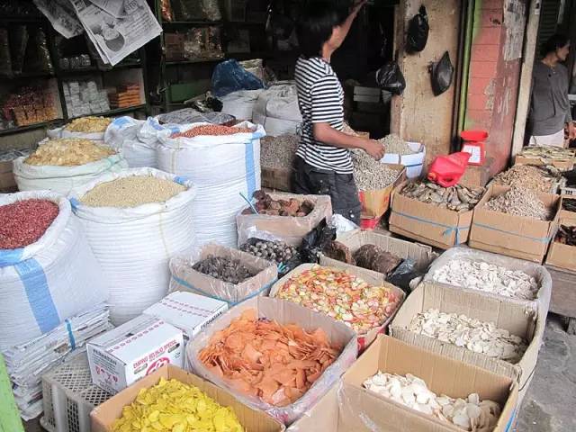 印尼虾片自炸（在家自制鲜味十足虾片的方法教程 ）