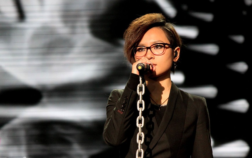 正值高考季，看看明星们如何给高考学子送祝福，当红艺人学历被扒