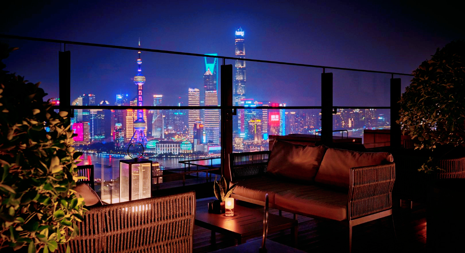 上海宝格丽酒店有多豪华?10万一晚,网友:大堂都是住不起的样子