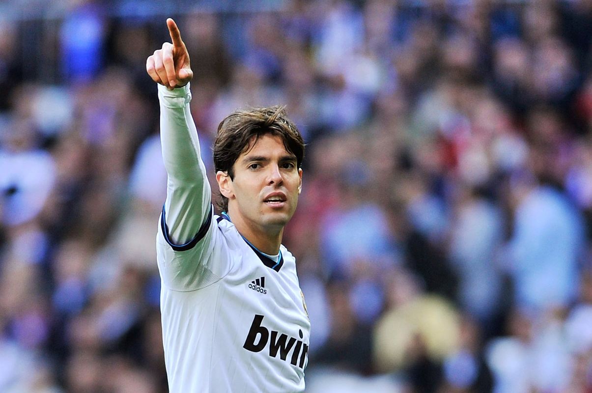 卡卡为什么不上世界杯(梅罗之前最后一位足球先生,曾经的追风少年卡卡