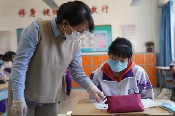 义务教育阶段有变动，今秋开始将改为5＋4学制？教育部做出回应