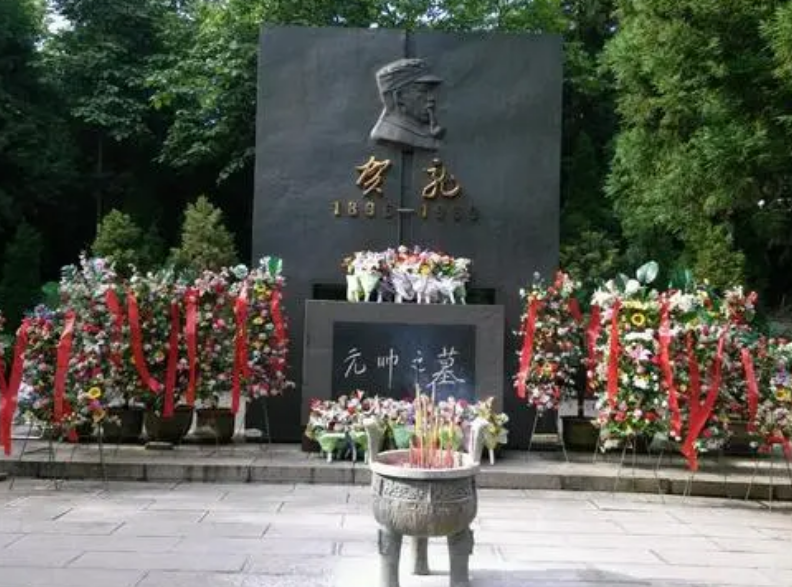 十大元帅逝世后魂归何处？华夏处处埋忠骨，人间无处不英魂
