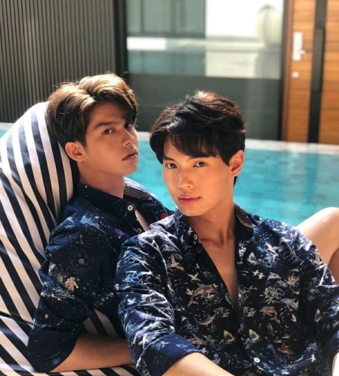 西瓦科恩勒尔科乔特泰国(两个帅哥在一起,每一秒都让人心花怒放.