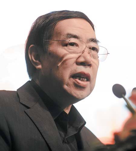 贾平凹的“凹”读wa是因为方言？我来提一个新观点