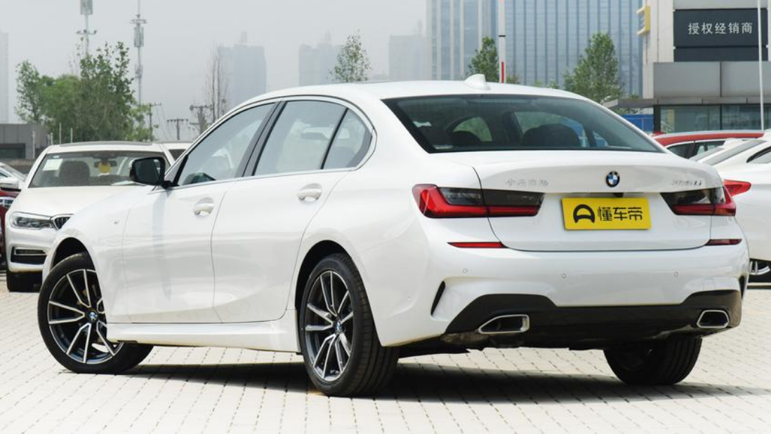 全新宝马三系,325长轴m运动套装,优惠3万多,值得