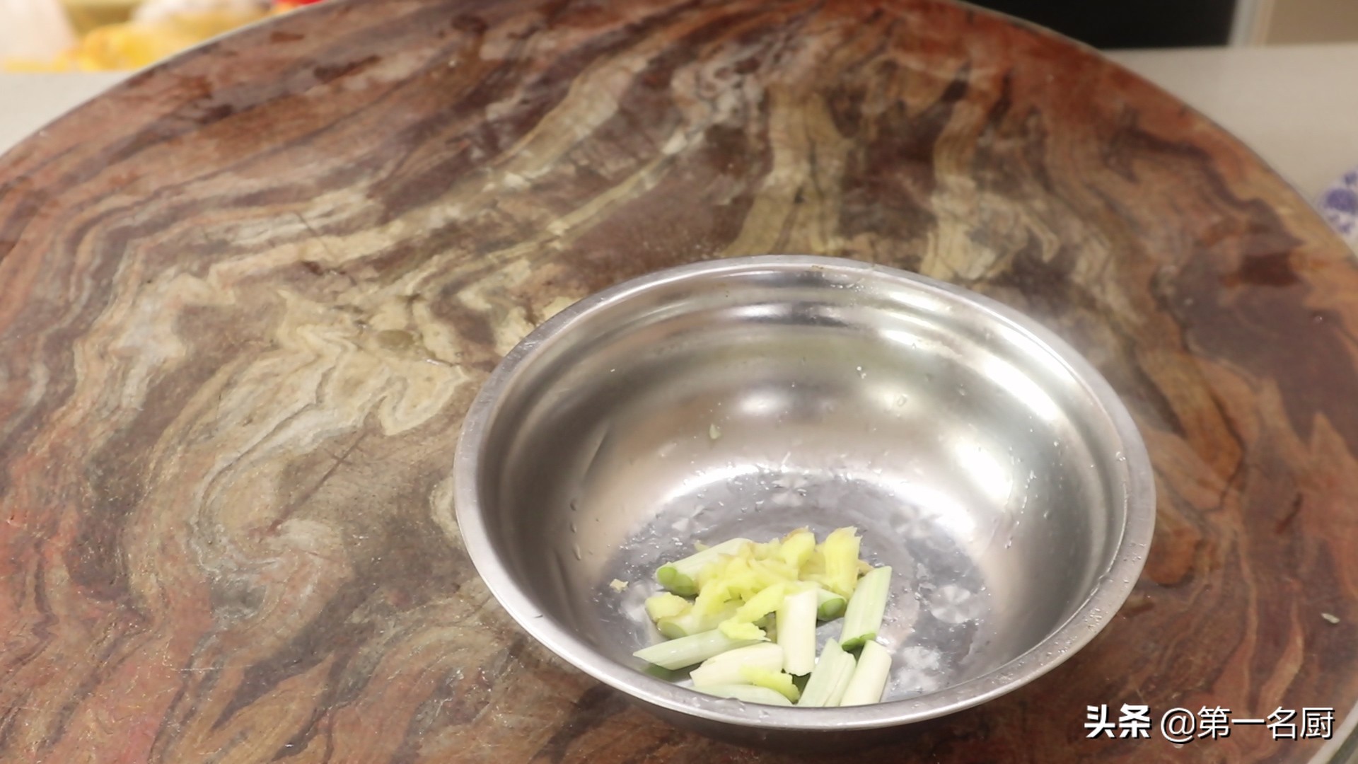 豆芽怎么炒好吃,豆芽怎么炒好吃又簡(jiǎn)單