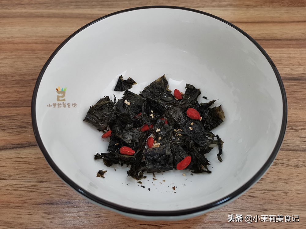 蛋花汤怎么做好吃（大厨教我3招蛋花漂亮鲜嫩不腥）
