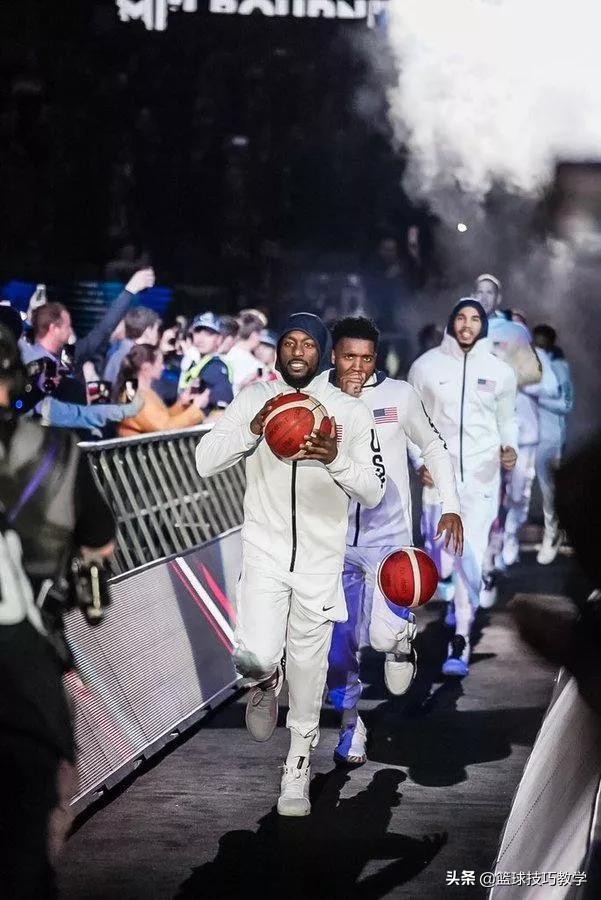 美国队篮球比赛视频（太轻松了，美国男篮完胜澳大利亚男篮，博古特惨遭完爆）-趣拿体育