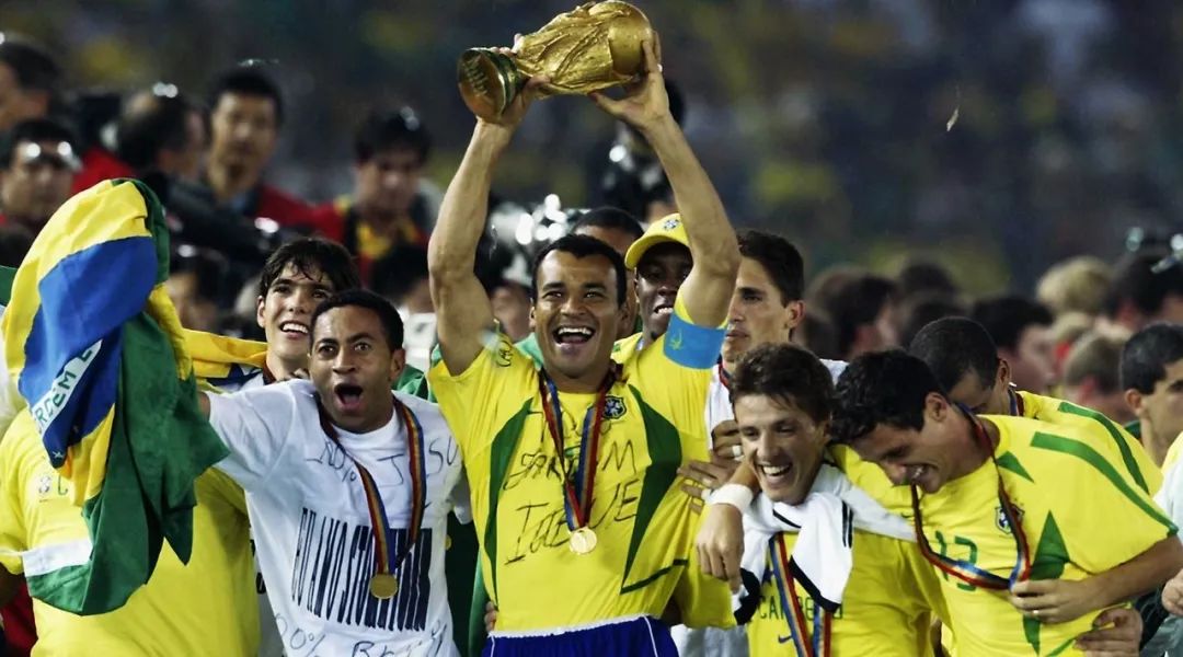 巴西世界杯得冠军是哪年（韩日世界杯冠军巴西队，那年预选赛差点就被淘汰）