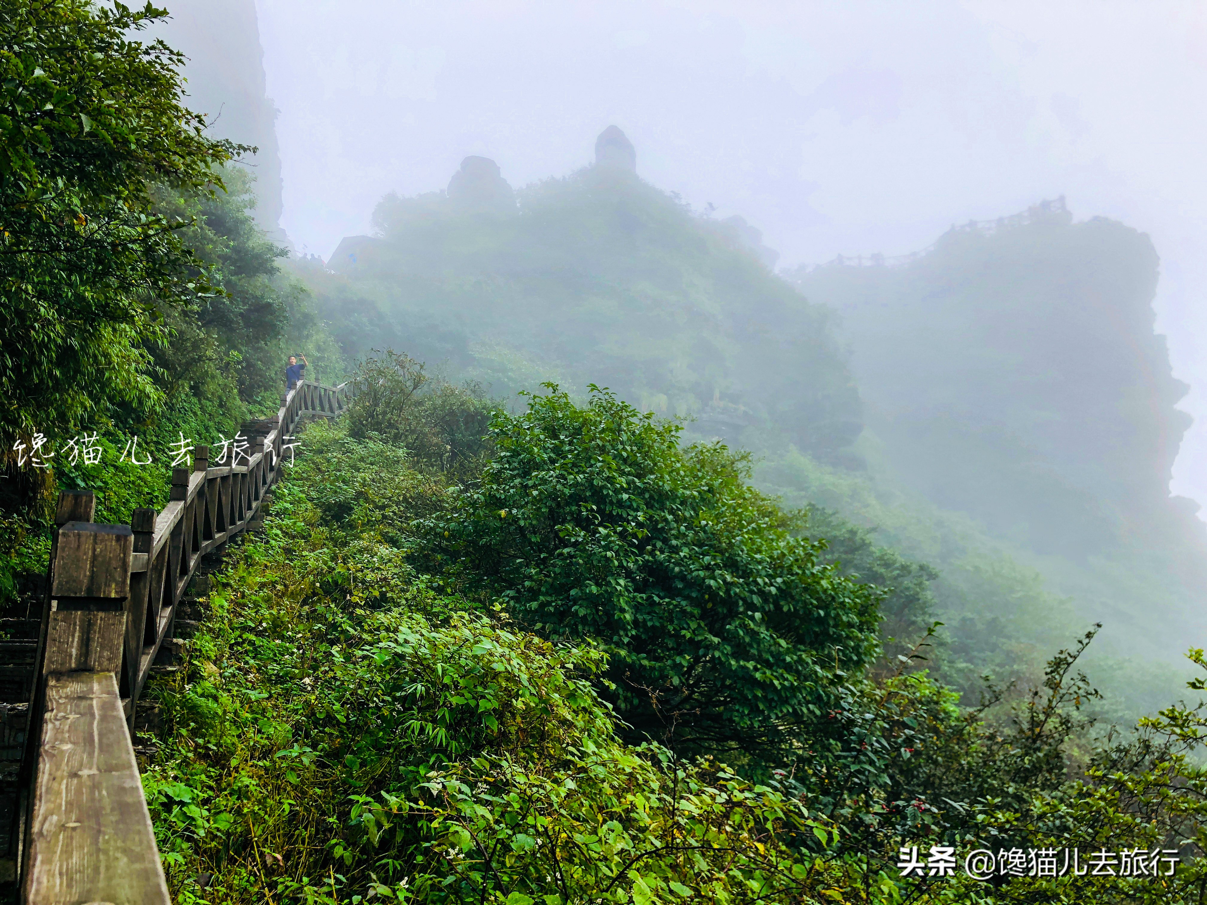 贵州早就该成为热门旅游地了，但确实不适合旅行团，更适合自由行