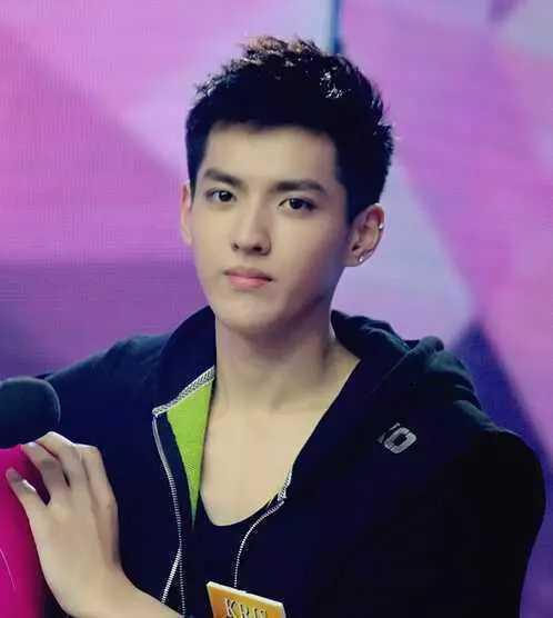 吴亦凡资产大概有多少(吴亦凡资产大概有多少钱) - 泉兴百科