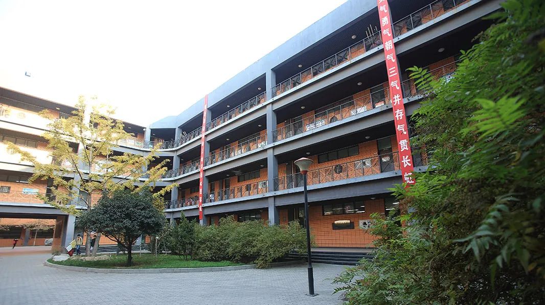 邯郸四中2017高考成绩「邯郸四中2021高考成绩喜报」-友友