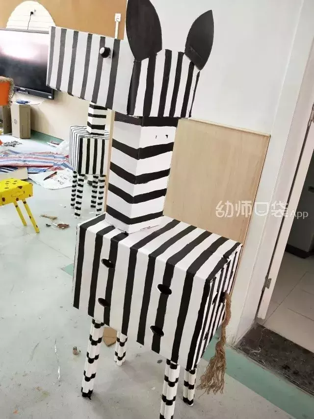 过完年废旧的纸箱、酒瓶、包装袋不要扔,可以和孩子做这些手工!