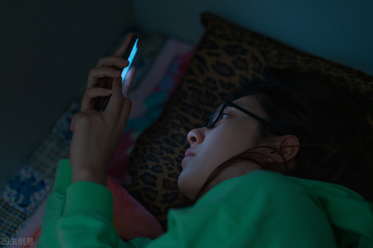 男子长期头晕误当颈椎病，一查竟是脑瘤！医生总结脑瘤的9大征兆