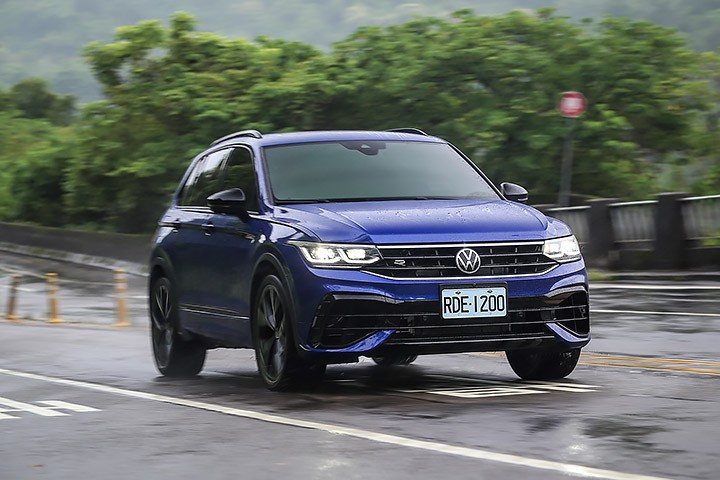 不玩电，320匹的SUV有多带劲？试驾大众Tiguan R
