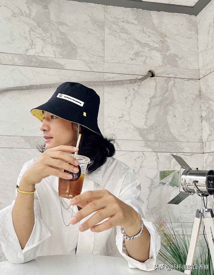 《一生一世》9演员私服照！梅行是1997年小鲜肉，宏晓誉170大长腿