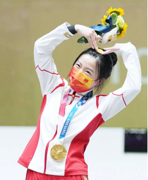 人红是非多！奥运冠军杨倩火了，被质疑立学霸人设、480分上清华