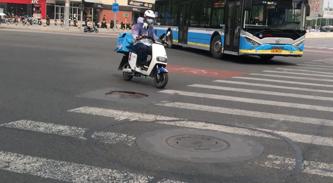 调查|公交、出租、旅游大巴,谁是你心中的礼让第一名?