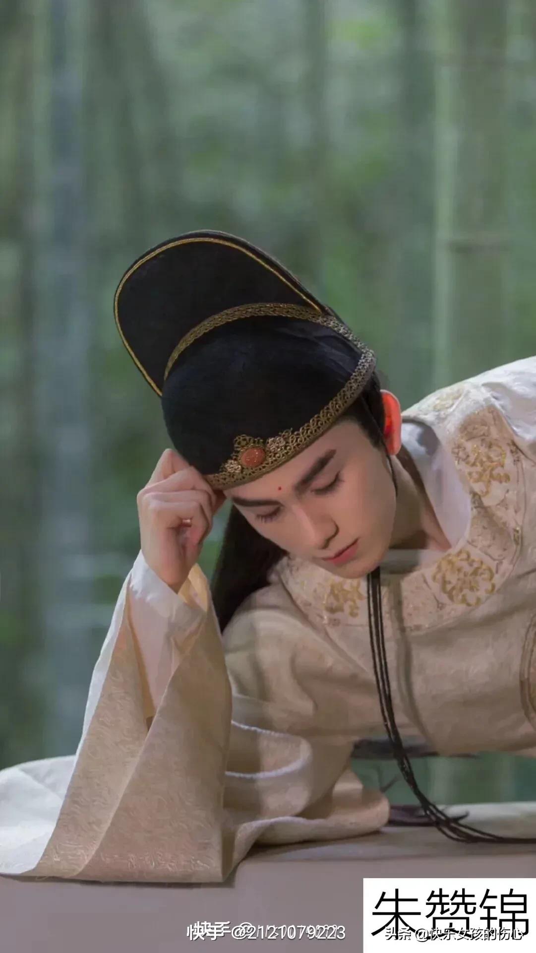 夸小伙子帅的经典句子「夸人帅的句子经典语录 」_爱阅读