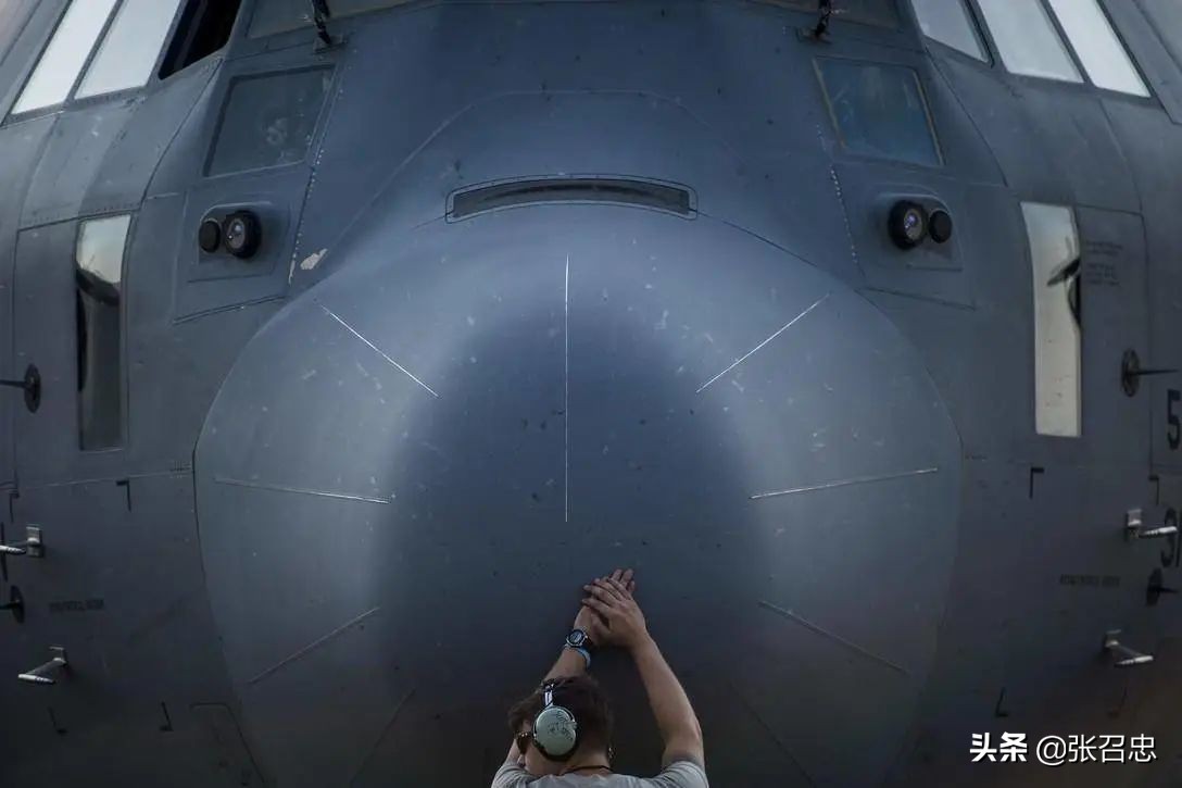 印度为数不多没有摔过的运输机——“环球霸王”C-17 | 图说