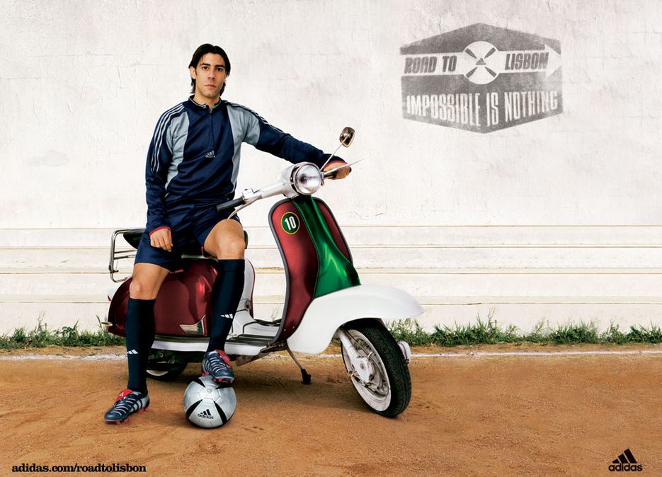 葡萄牙世界杯摩托(欧洲杯经典广告！贝克汉姆领衔全明星阵容，骑着小摩托进军里斯本)
