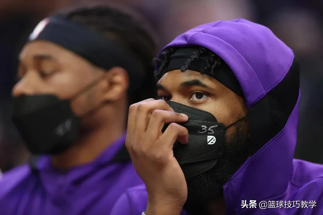 nba2k22为什么没有巴克利(拒绝出场比赛！22岁榜眼巴克利无球可打，球队将其弃用了)