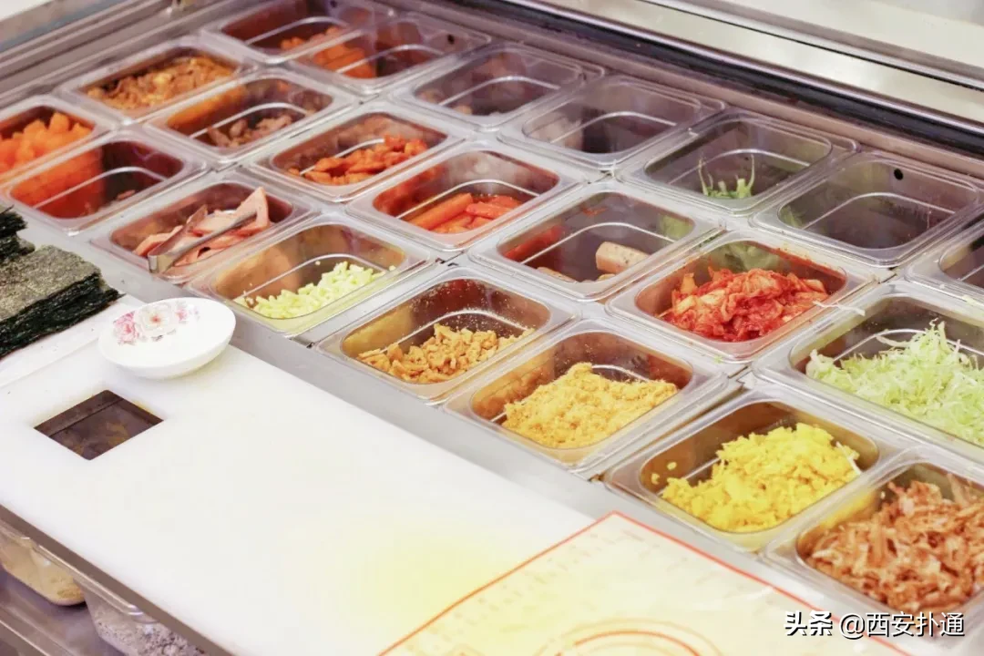 一口气吃光17款招牌！陕西开一家火一家的饭团到底有多牛？