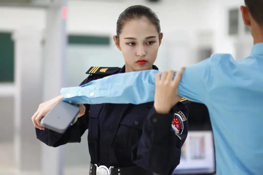 金堂一高校被誉为“四川最美大学”，民航类专业非常有优势