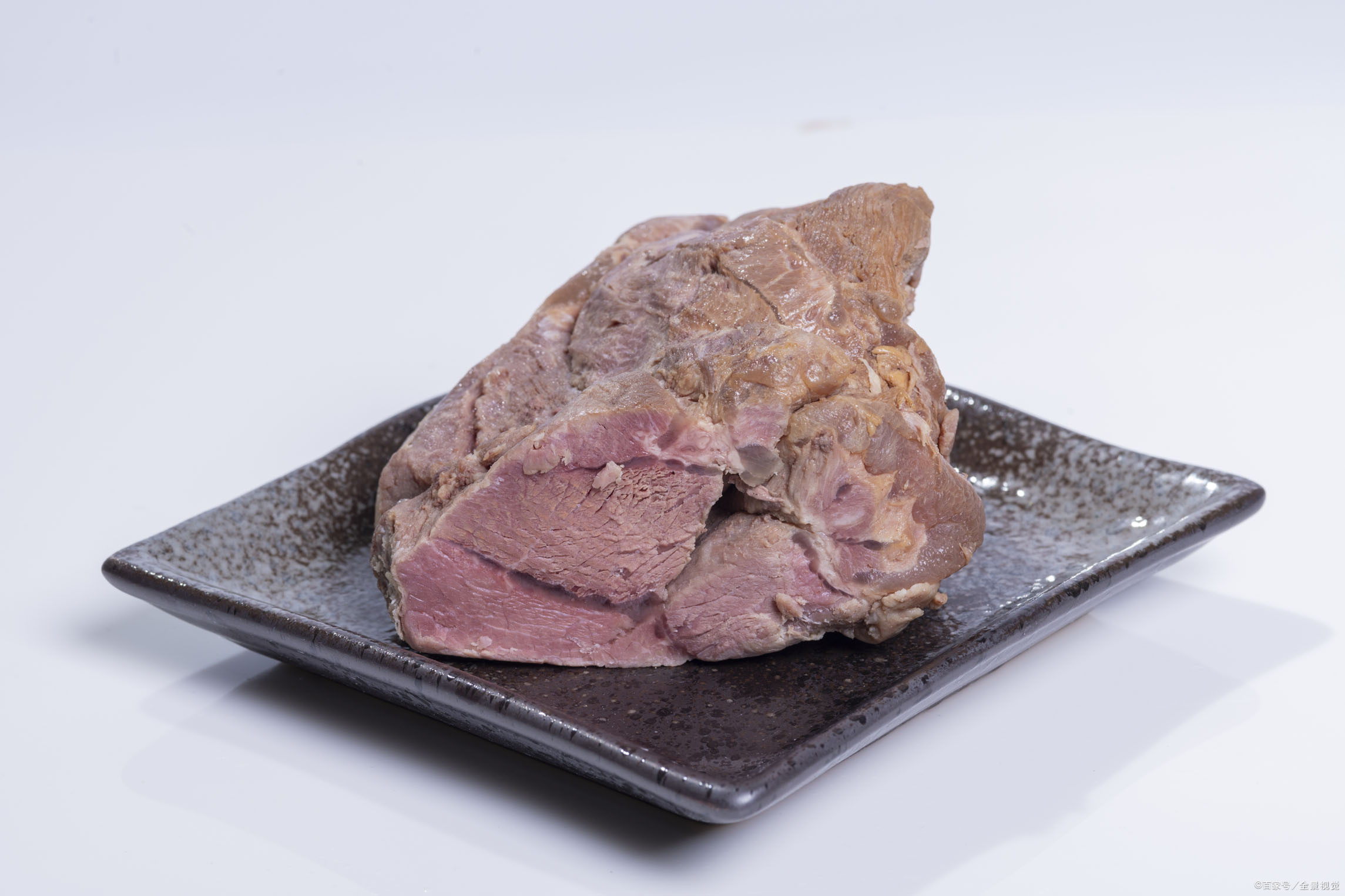 “卤牛肉”38元一斤，价格与“生牛肉”几乎一样，原来猫腻在这