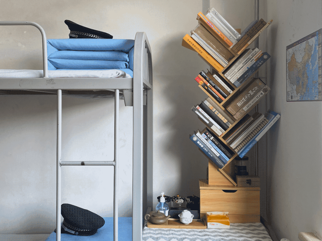 警校生开学需要带些什么东西？除了钱，你其实什么都可以不用带