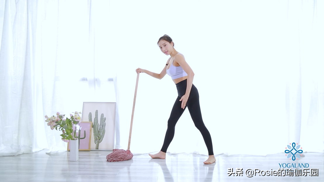 范冰冰难掩大肚子？坚持4个动作，做家务也能瘦腹有翘臀
